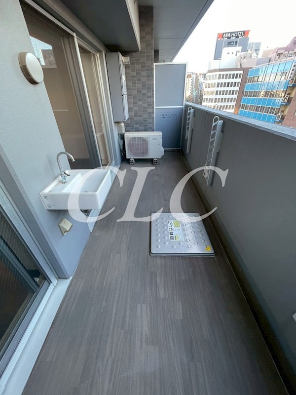 Totsu Residence Kaminarimon(ﾄｳﾂｳ　ﾚｼﾞﾃﾞﾝｽ　ｶﾐﾅﾘﾓﾝ) ベランダ