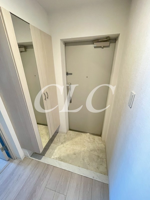 小西ビル  玄関