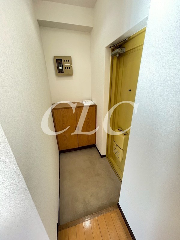 サクラハイツ 玄関