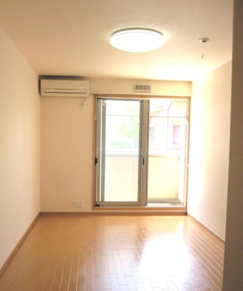 M.サリチェ  ベッドルーム