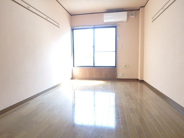 サン・ヒガシノ リビング