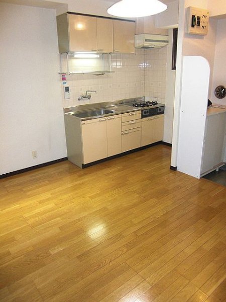 エレガント リビング