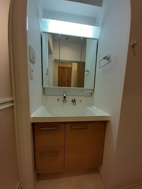 ジーヴイ　アリイ　アサクサ  その他5