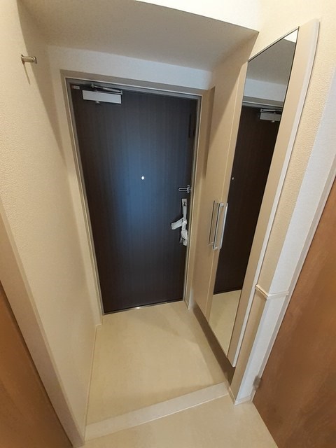 ジーヴイ　アリイ　アサクサ  玄関