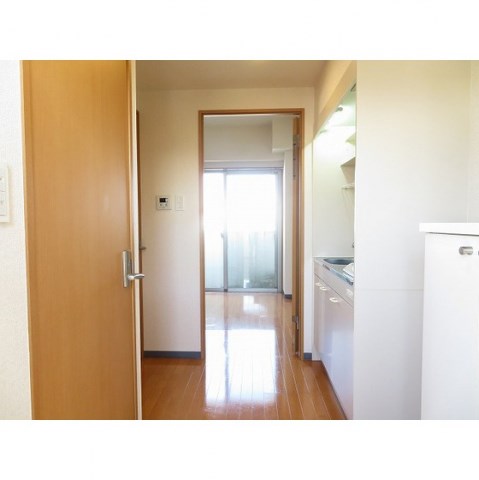 LOTUS　GARDEN　HOSAKA 玄関