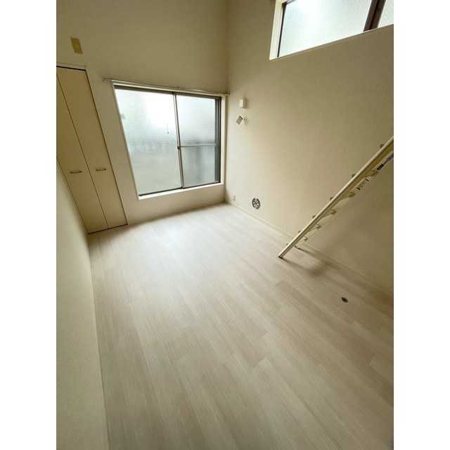 リヴィエール綾瀬 リビング