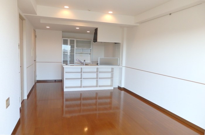 ロイヤルパークスシーサー リビング