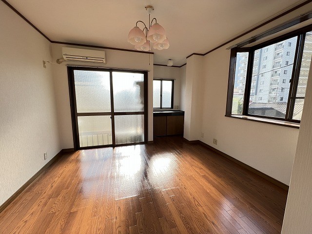 メゾンセピアンローズ ベッドルーム