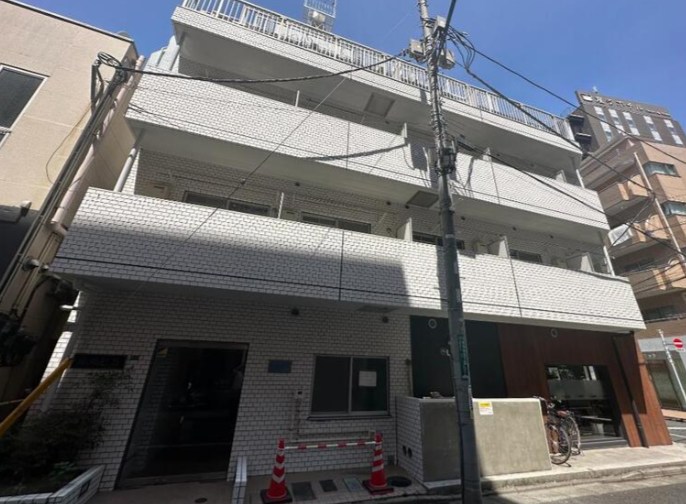 長秀ビル 202号室 外観