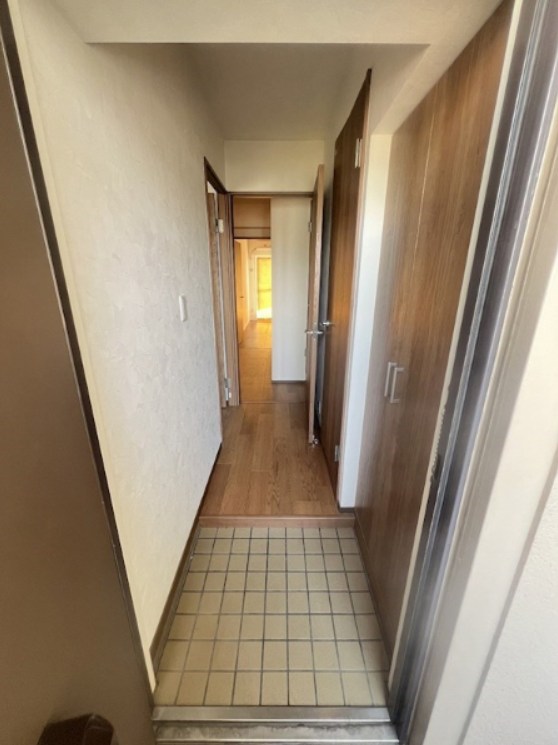 フォンテーヌ清水 玄関