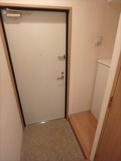 三和駒込  玄関