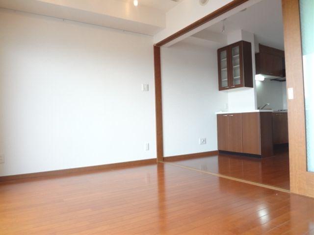 JEWEL　COURT　C棟 リビング