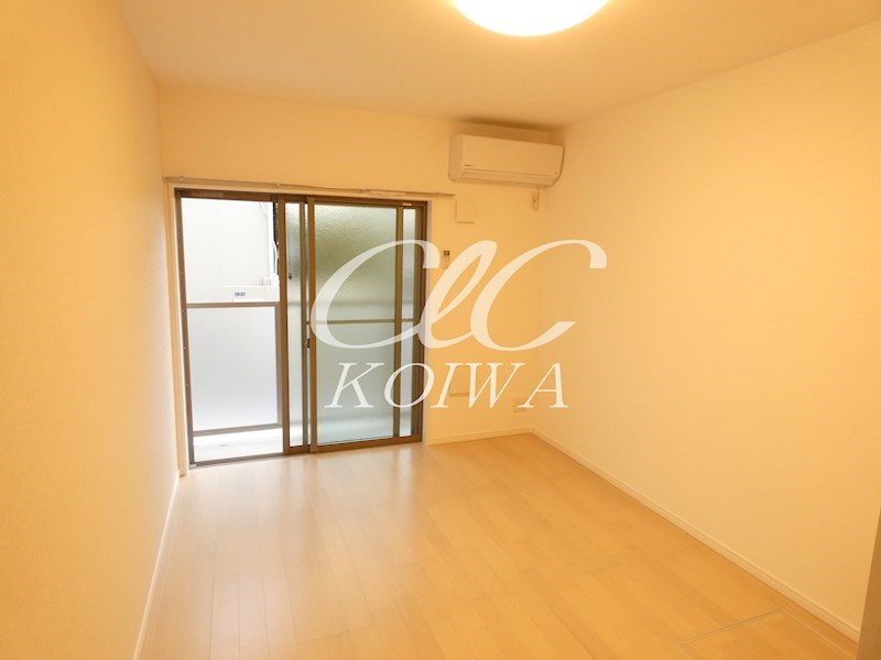 シャイネクス高砂 リビング