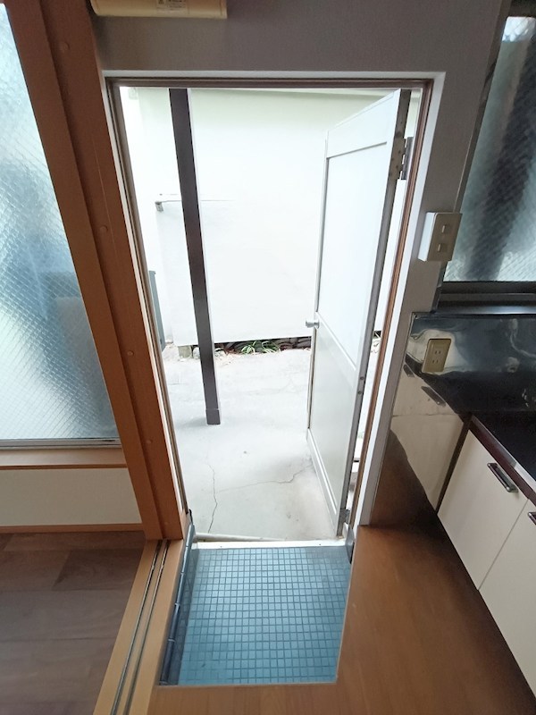 桜レジデンスB 玄関