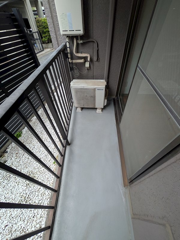 クレセントマンション ベランダ