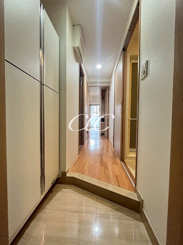 インペリアルパークⅠ 玄関