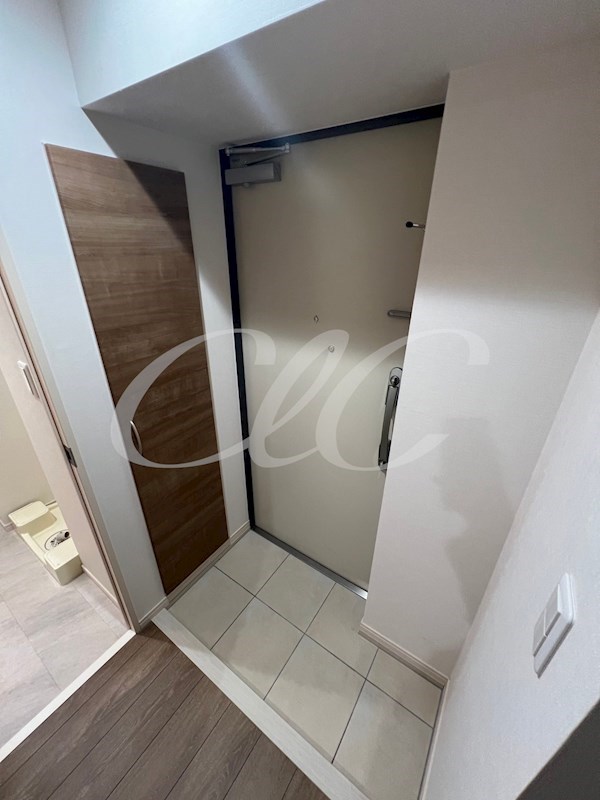 アルファコート西新井 玄関