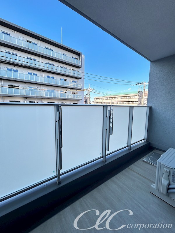 Gaia Silva ベランダ