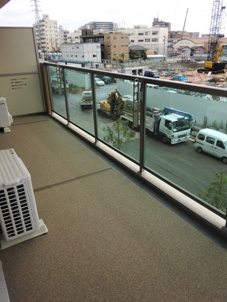 ロイヤルパークス梅島 ベランダ