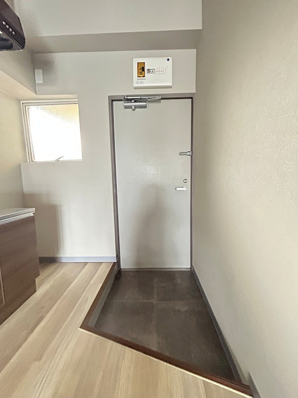 小出マンション 玄関
