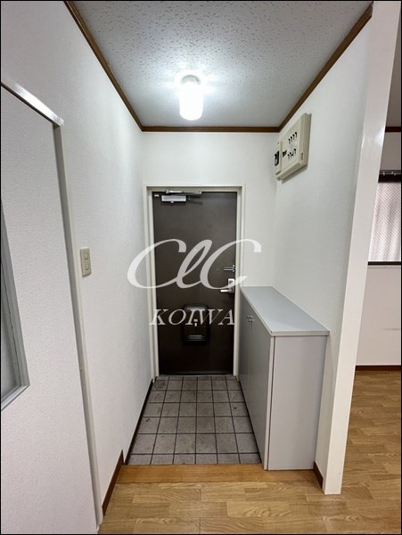 パインニードル 玄関