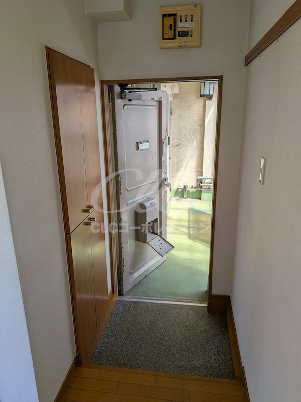 第二新堀ビル 玄関