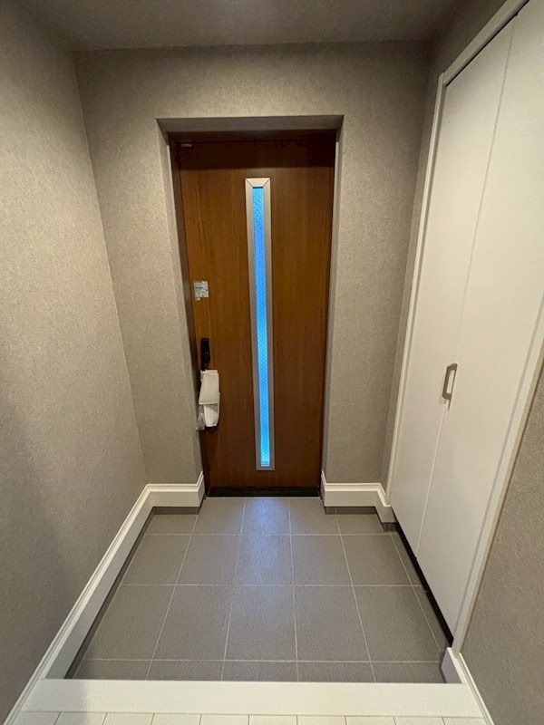 西日暮里6丁目戸建 玄関