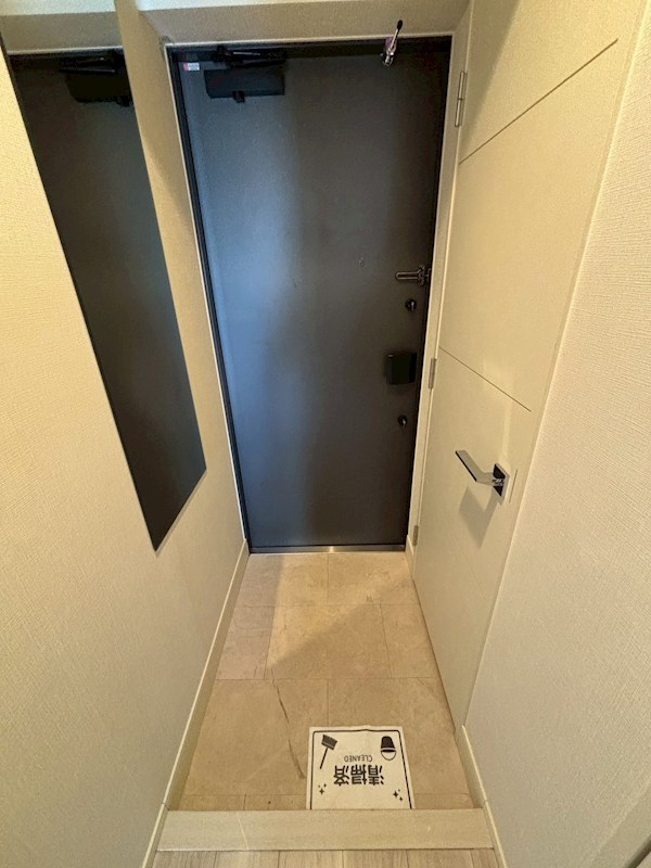 レオーネ南千住Ⅱ  玄関