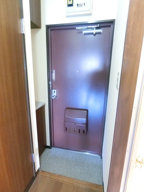 津吹ビル 玄関