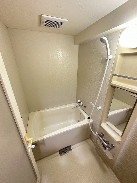 エバーグリーン 風呂画像