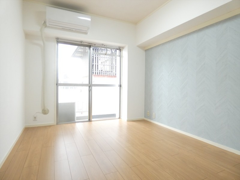 泉コープ リビング