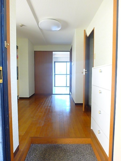 シャルマンモリタⅡ 玄関