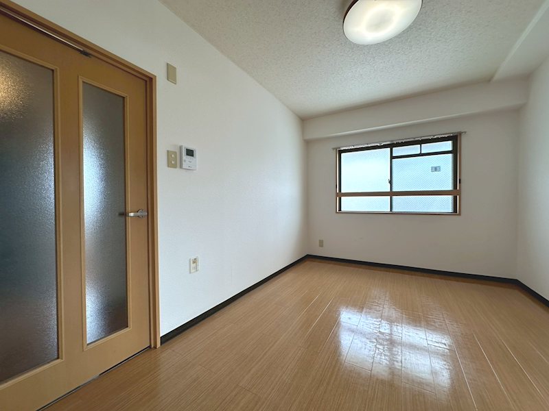 レジデンス富美浜 リビング