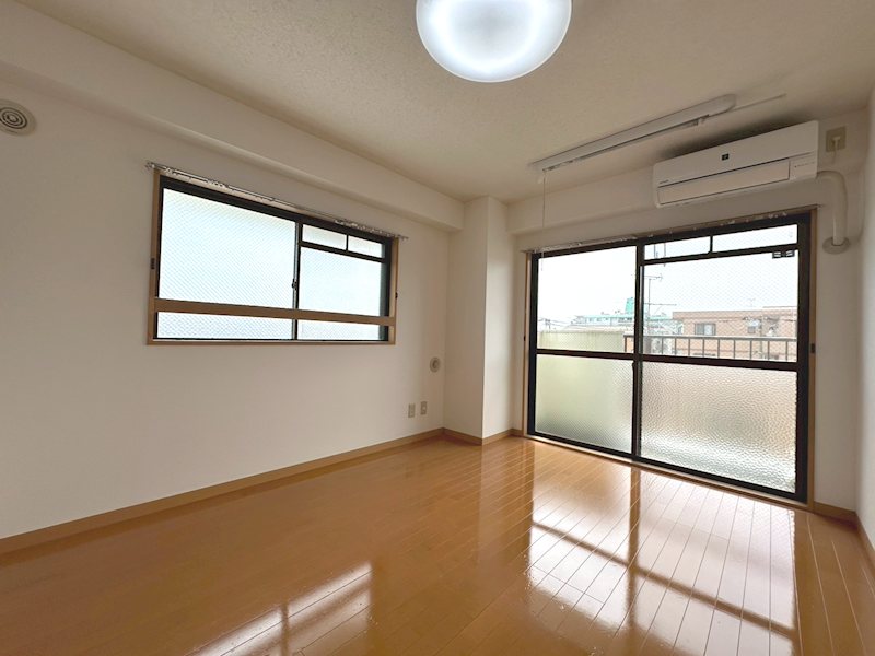 レジデンス富美浜 ベッドルーム