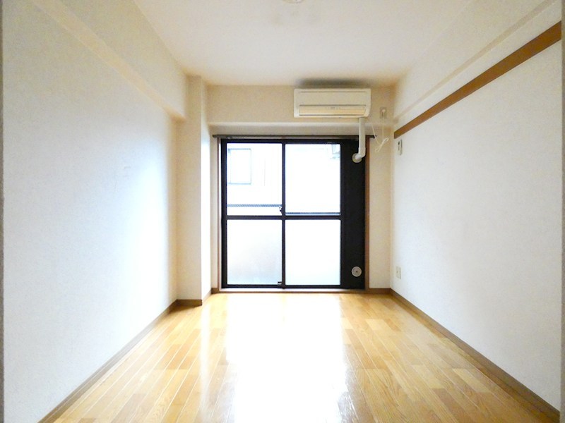 ケーアイビル南行徳 リビング