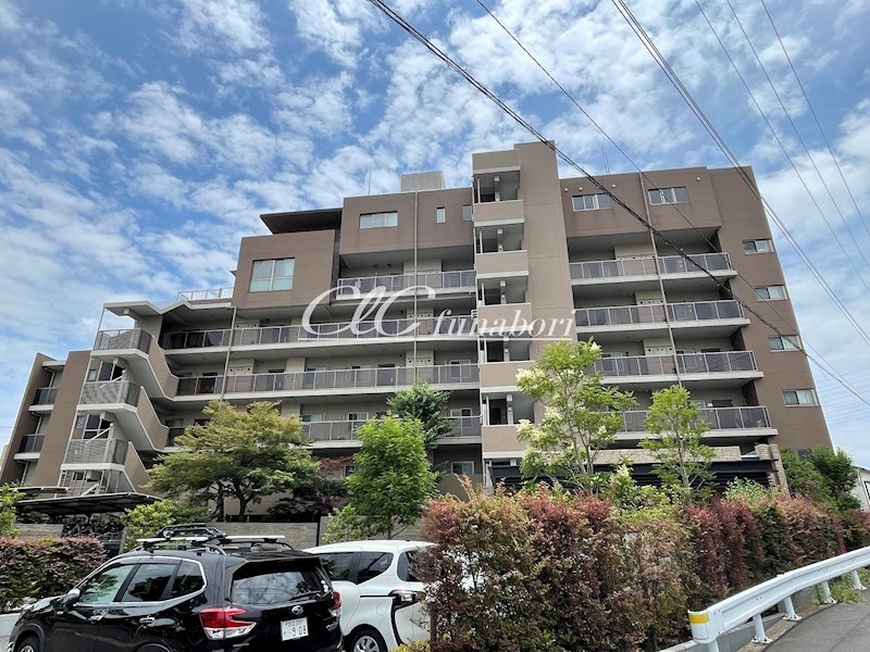 HIGASHIKOMATSUGAWA　APARTMENT 外観