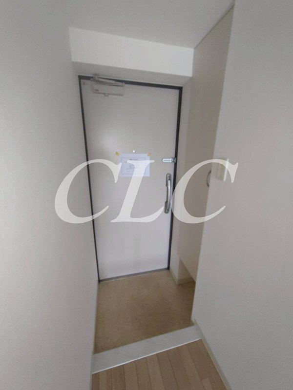 ティーズステージ  玄関