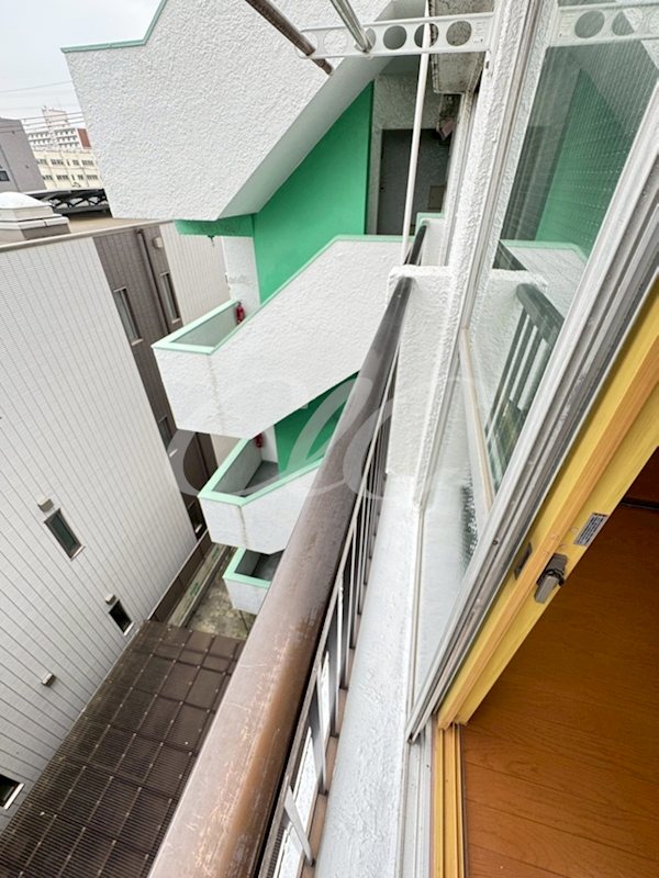 第三東和ビル ベランダ