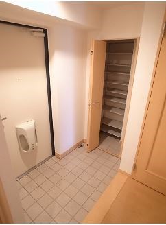 イーストエクラン 玄関