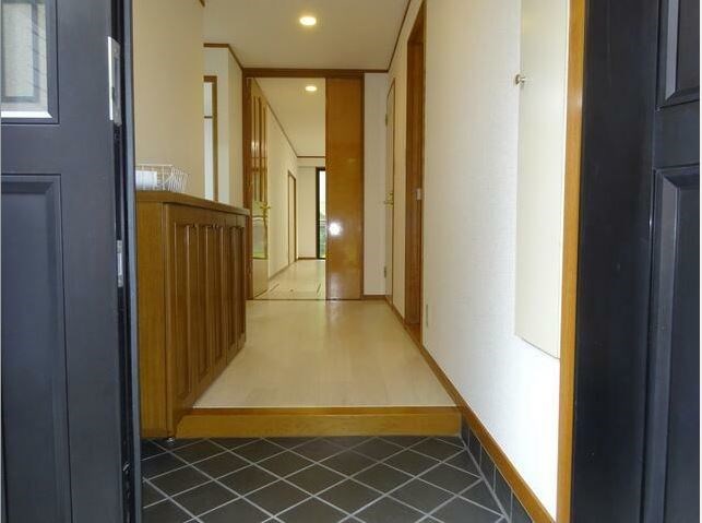 レ・シルフィード 玄関