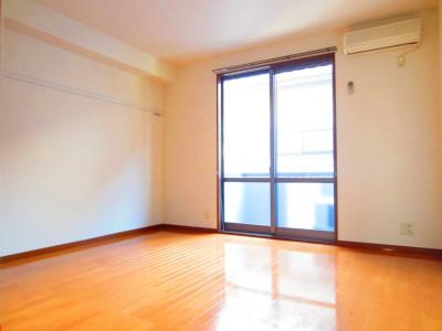 エスペランサ・アヤ リビング