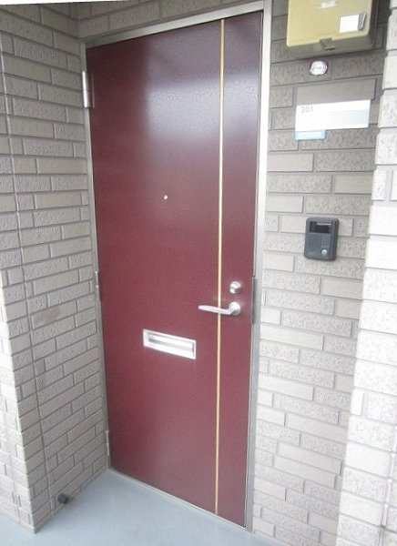 ラ・メゾン・トロワ 玄関