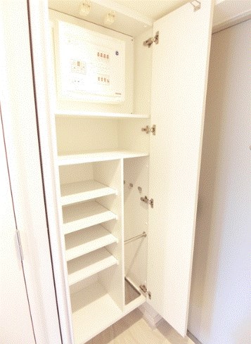 ディアレイシャス北千住  玄関