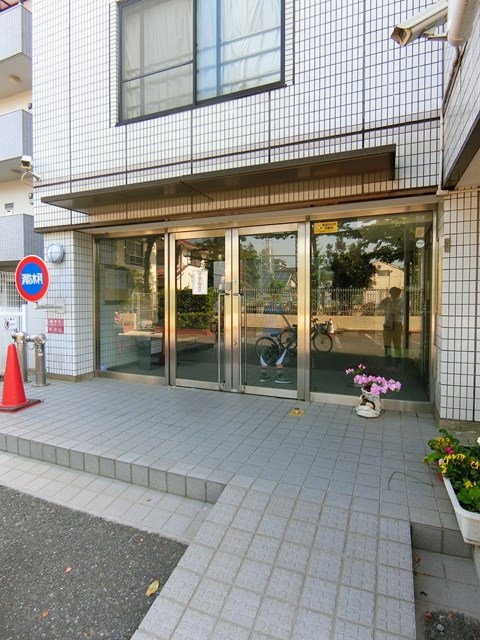 町屋レジデンス エントランス