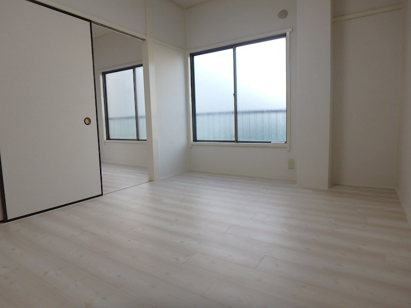 伊藤コーポ リビング