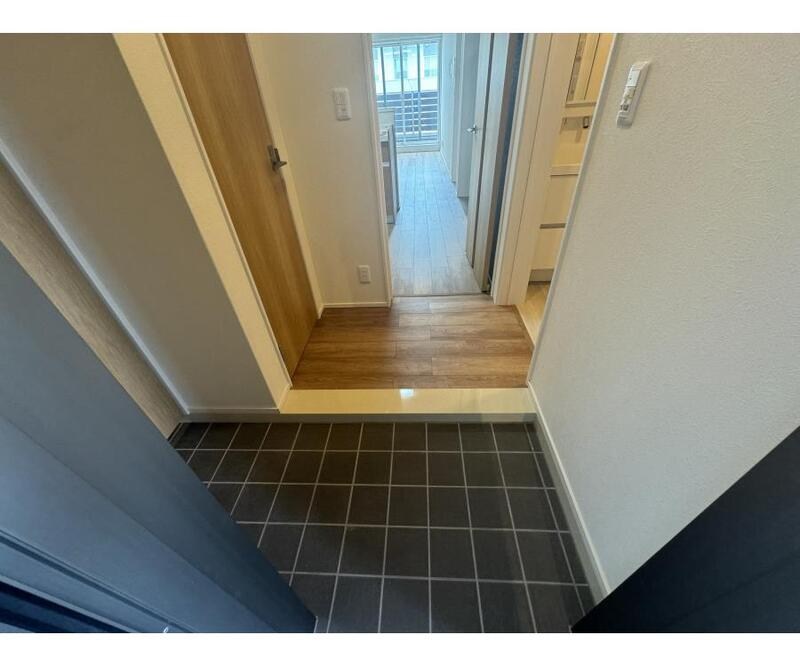 FOREST　MAISON　CreaWest 玄関