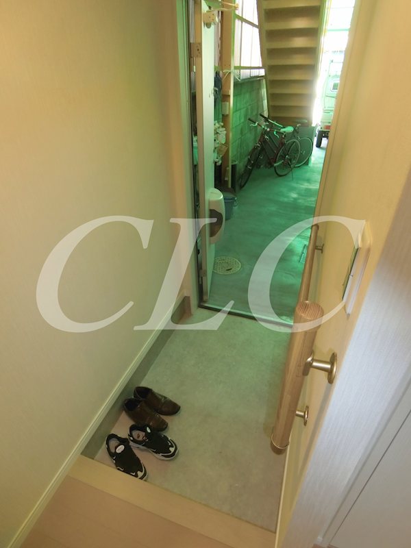 渡辺貸家  玄関