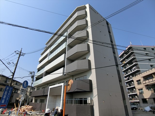 ホワイル椿 外観