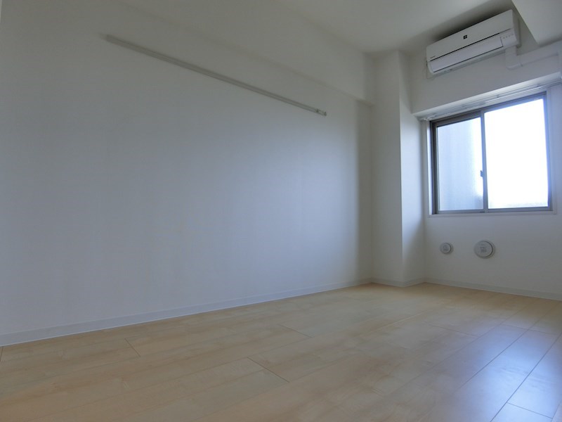 ホワイル椿 ベッドルーム