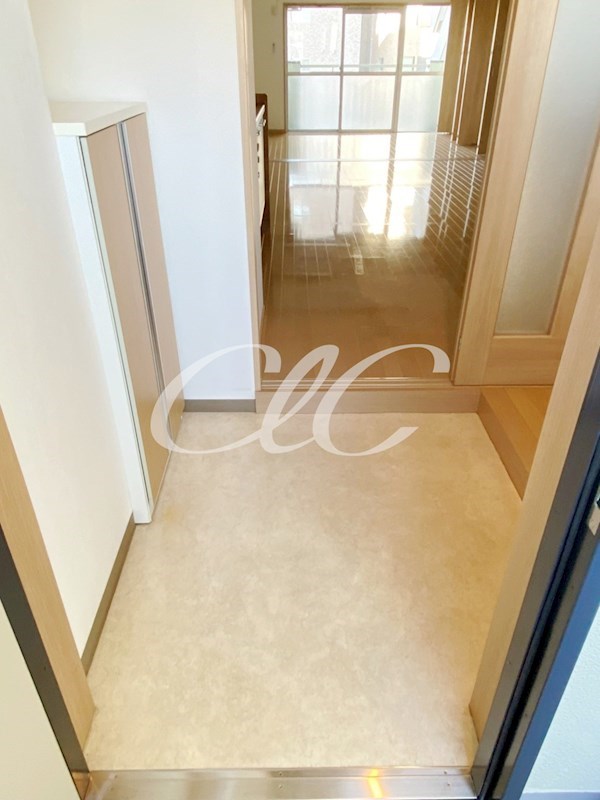 関屋ステーションハイツ 玄関